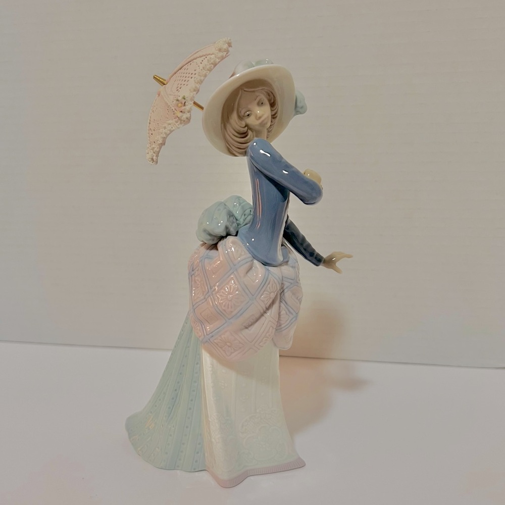 Vintage LLADRÓ Afternoon Stroll Jose Puche 1989 Lady Parasol Victorian #5687